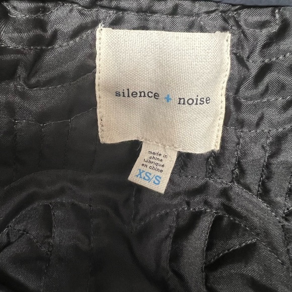 Velvet quilted jacket - Picture 3 of 3